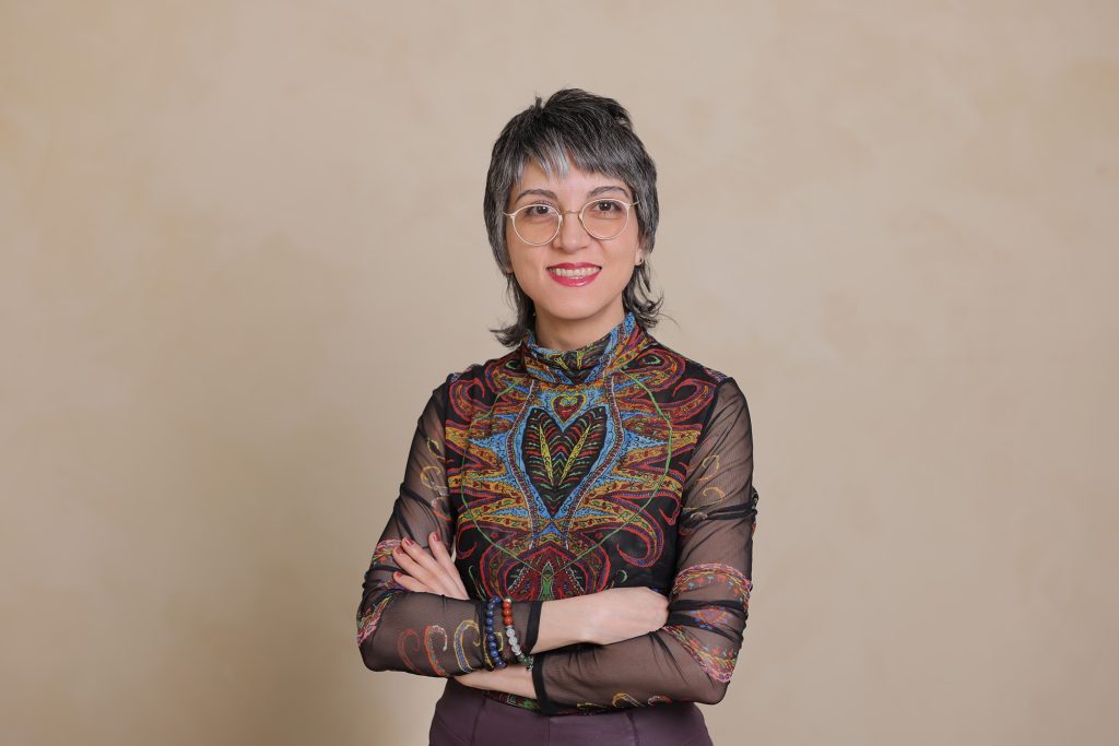 Artist photo Asal Andarzipour.